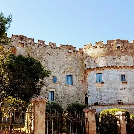 Castle On The Sea Apartment Torre Santa Sabina Exterior photo